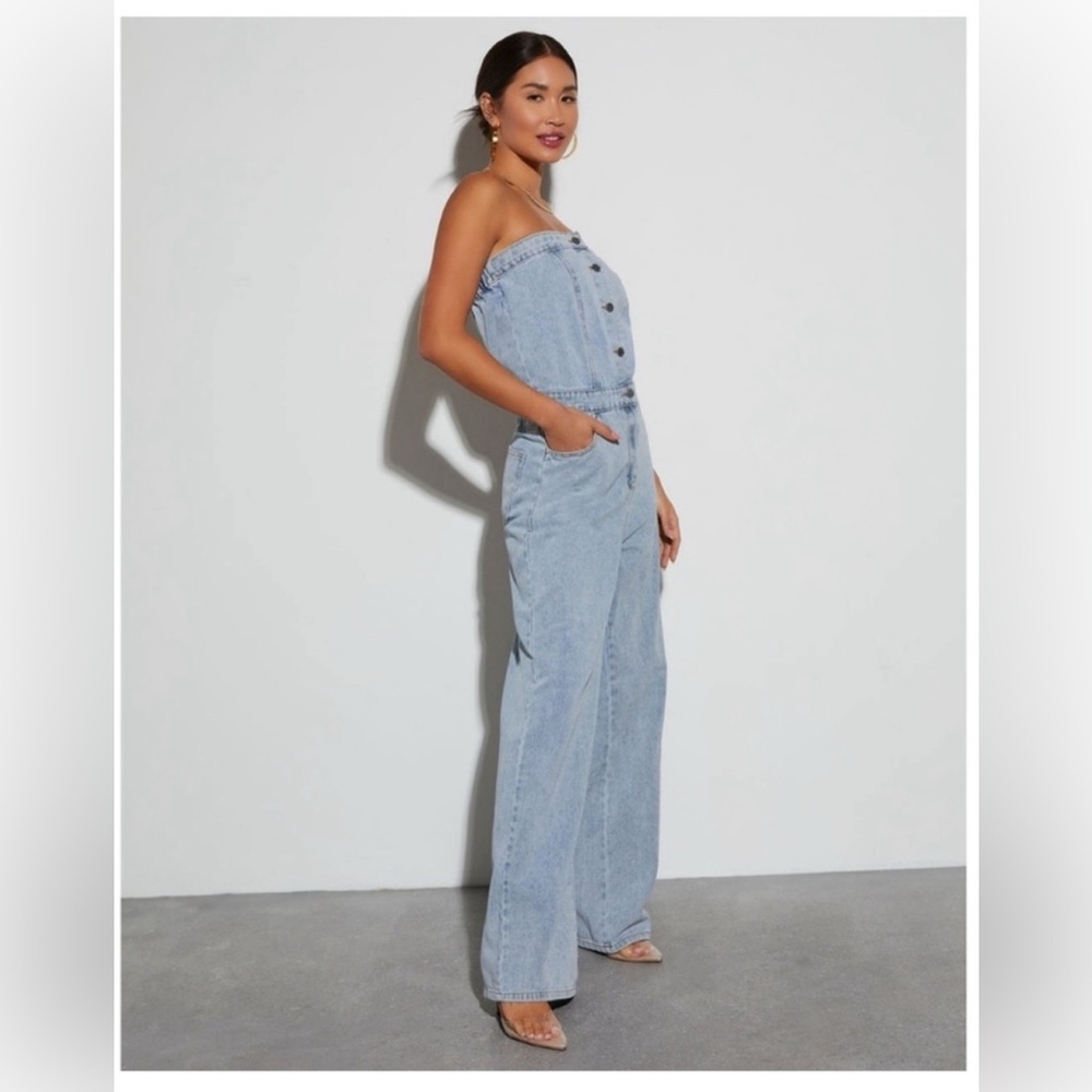 Never Worn Gilli Light Blue Strapless Denim Jumpsuit